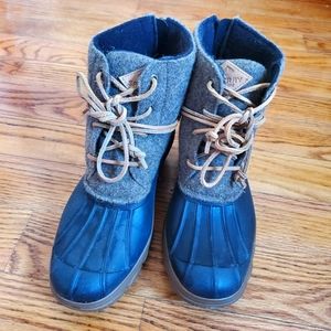 Sperry wool duck boots 9.5